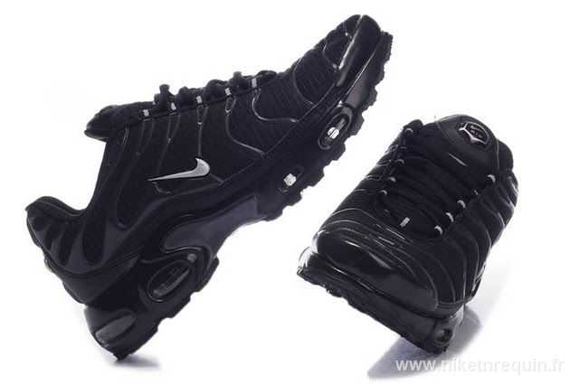 air tn chaussures noires logo blanc (2)